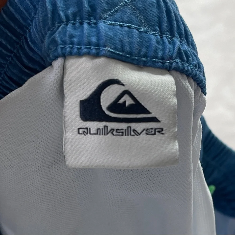 Quiksilver WordBlock Blue Pink Ombre Swim Shorts Size Large